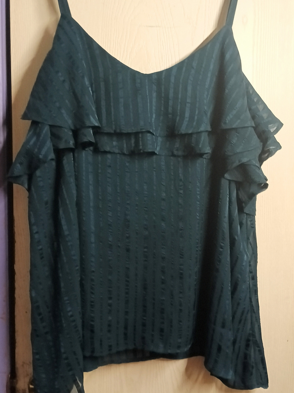 Women’s Dark Green Ruffle Cold-Shoulder Tank Top